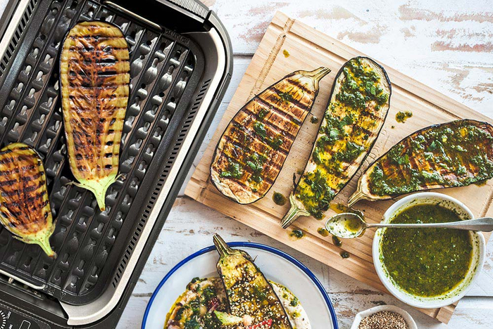 PowerXL Smokeless Grill mit gegrilltem Gemüse