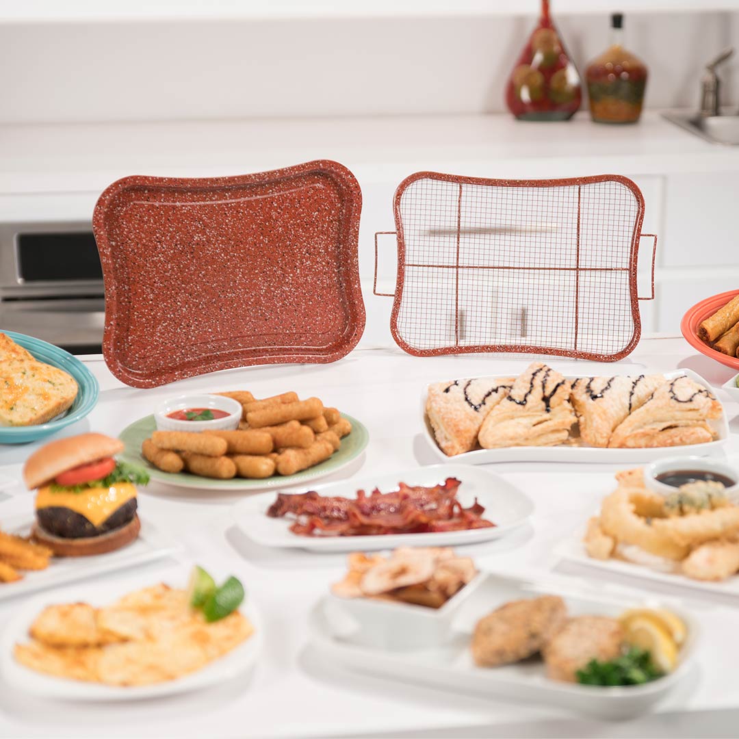 Livington Super Crisper mit Backblech und Garkorb – knusprige Speisen ohne Wenden und ohne zusätzliches Fett.