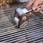Grillbürste reinigt Rost mit 350 Umdrehungen pro Minute