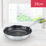 03_LivingtonTitanPan_28cm.jpg