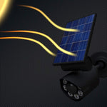 Panta Safe Light Solar lädt sich tagsüber durch Sonnenlicht über das integrierte Solarpanel auf.