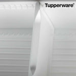 05_Tupperware_Breadsmart_Junior_gerillter_Boden_mit_Logo.jpg