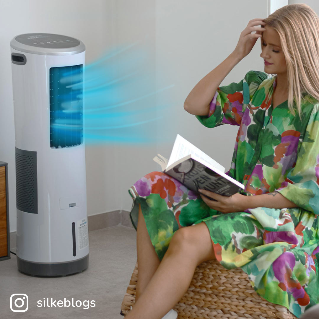 Livington InstaChill kühlt leise beim Lesen – ideal für ruhige Momente mit frischer Luft zu Hause.