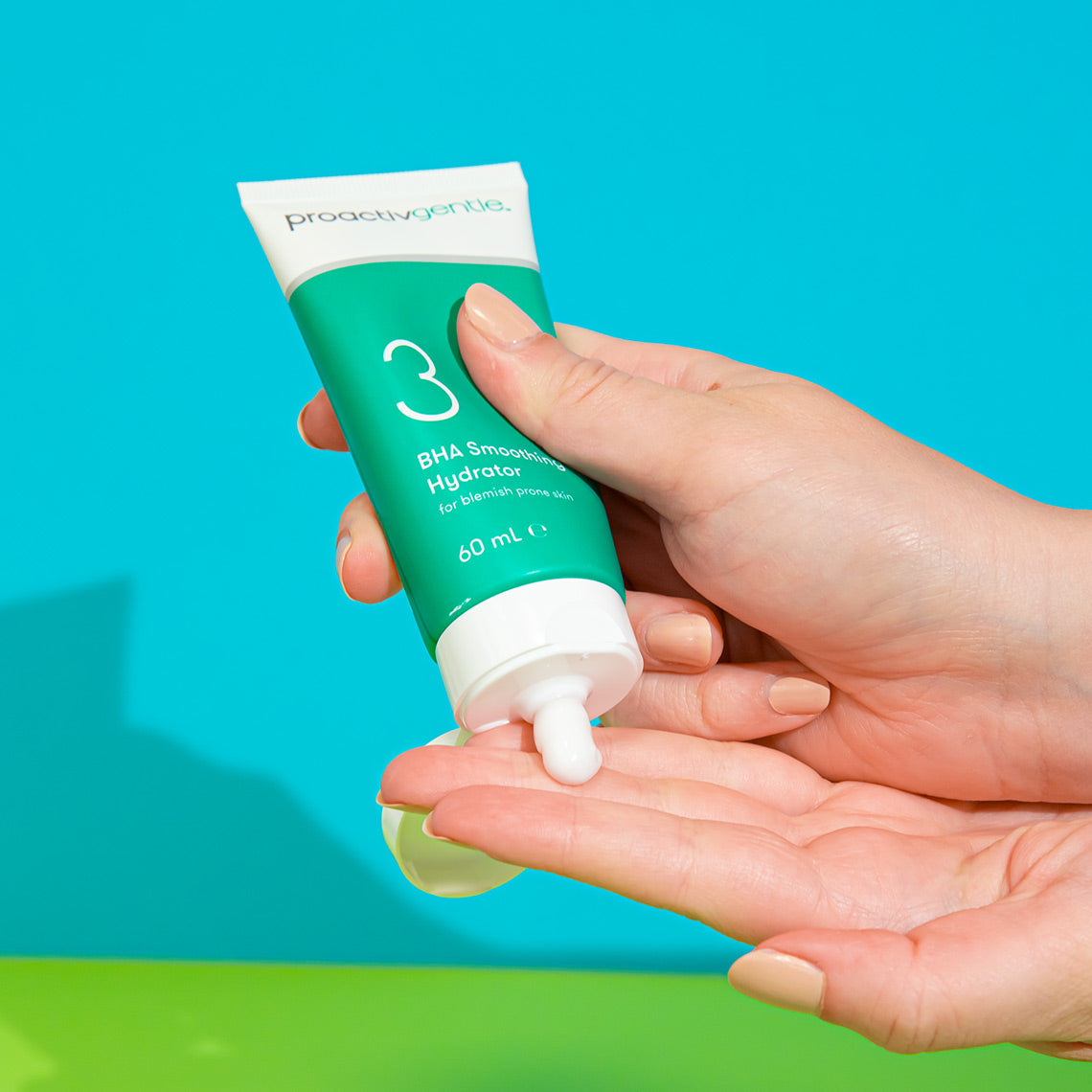 06_Proactiv_Proactiv_Gentle_BHA_Smoothing_Hydrator_89ml_Anwendung2.jpg