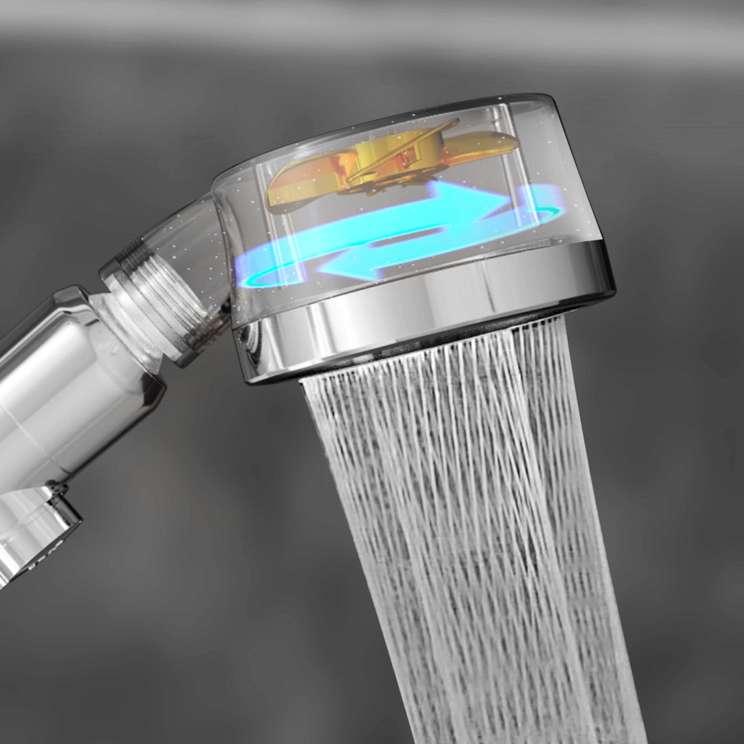 Transparenter Aquadon EcoTornado Duschkopf mit sichtbarer Turbinenrotation und starkem Wasserstrahl.