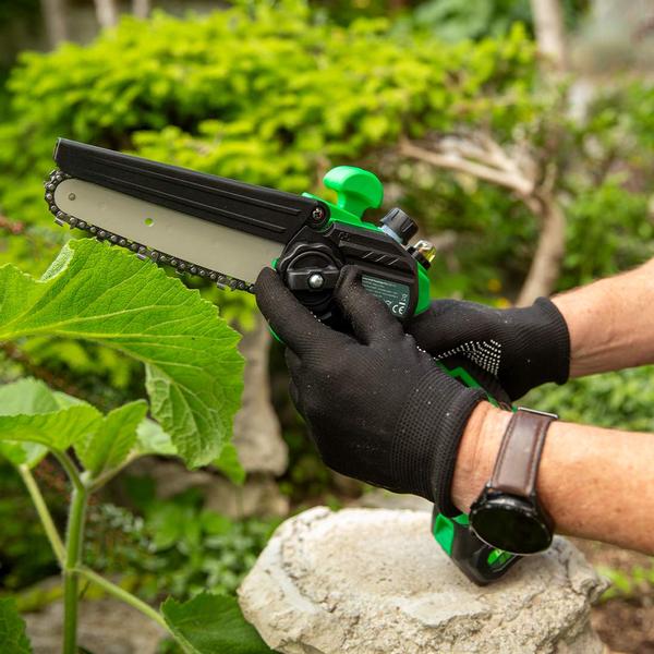 Werkzeugloses Schnellspannsystem von der Hammersmith PocketSaw Pro wird geprüft
