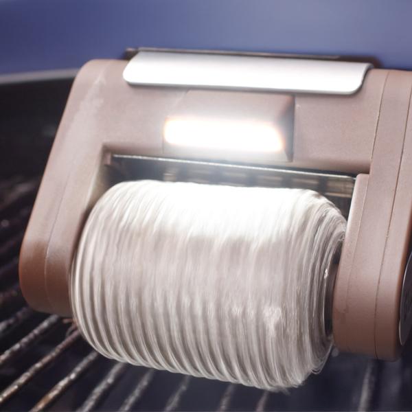 Grillbürste mit integriertem LED-Licht zur besseren Sicht